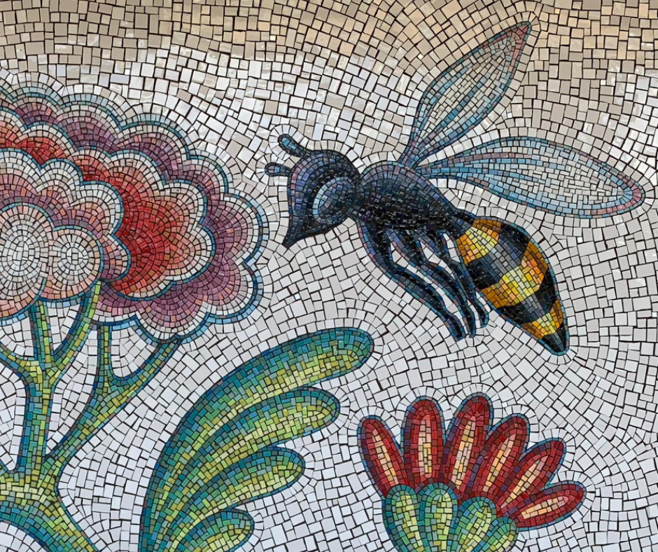 travisanutto mosaico ape